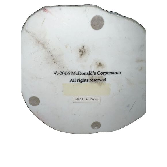 VERY RARE and UNIQUE 2006 MCDONALD'S CHRISTMAS SNOW GLOBE With VERY BIGMAC TRUCK - Picture 6 of 6